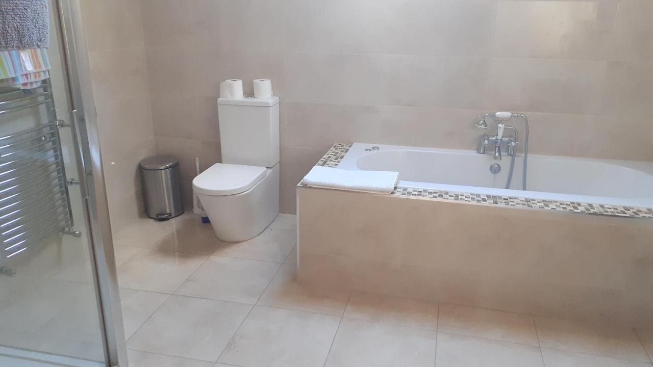 Single Or Twin Room In Lovely Country Residence Nobber Luaran gambar